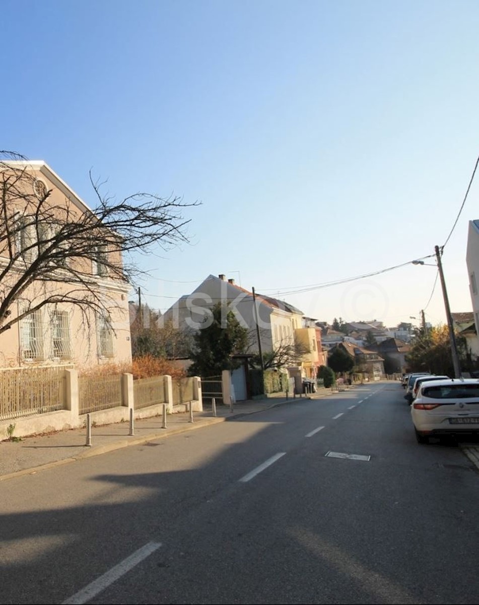 Grundstück verkauf ČRNOMEREC (ZAGREB), GRAD ZAGREB Biliskov Real