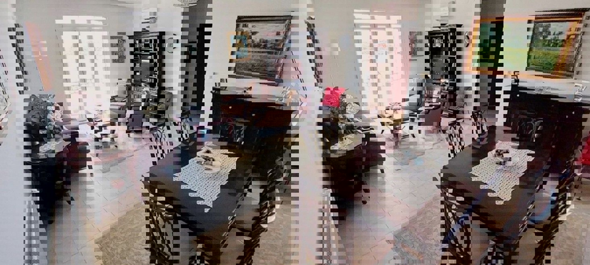 Appartamento PULA, 285 €