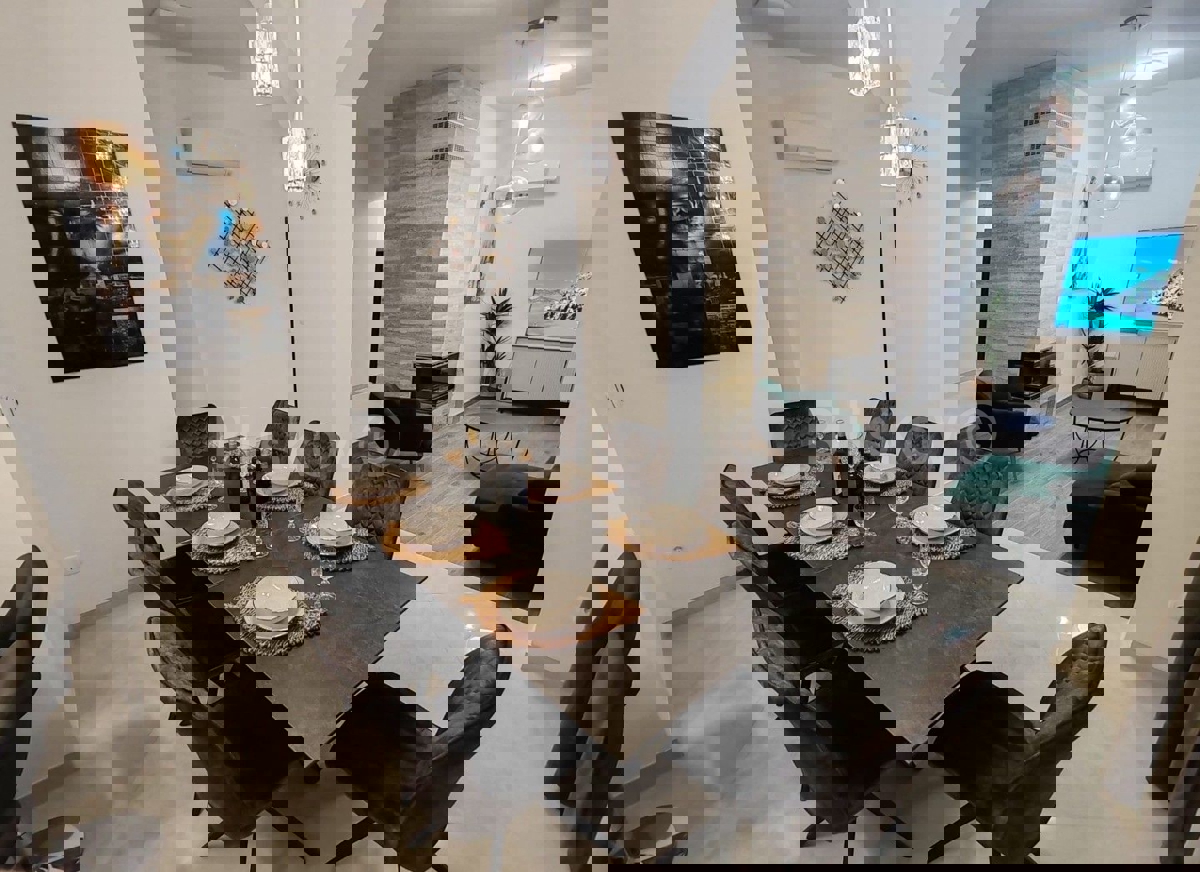 Appartamento KAŠTELA, 1.850 €