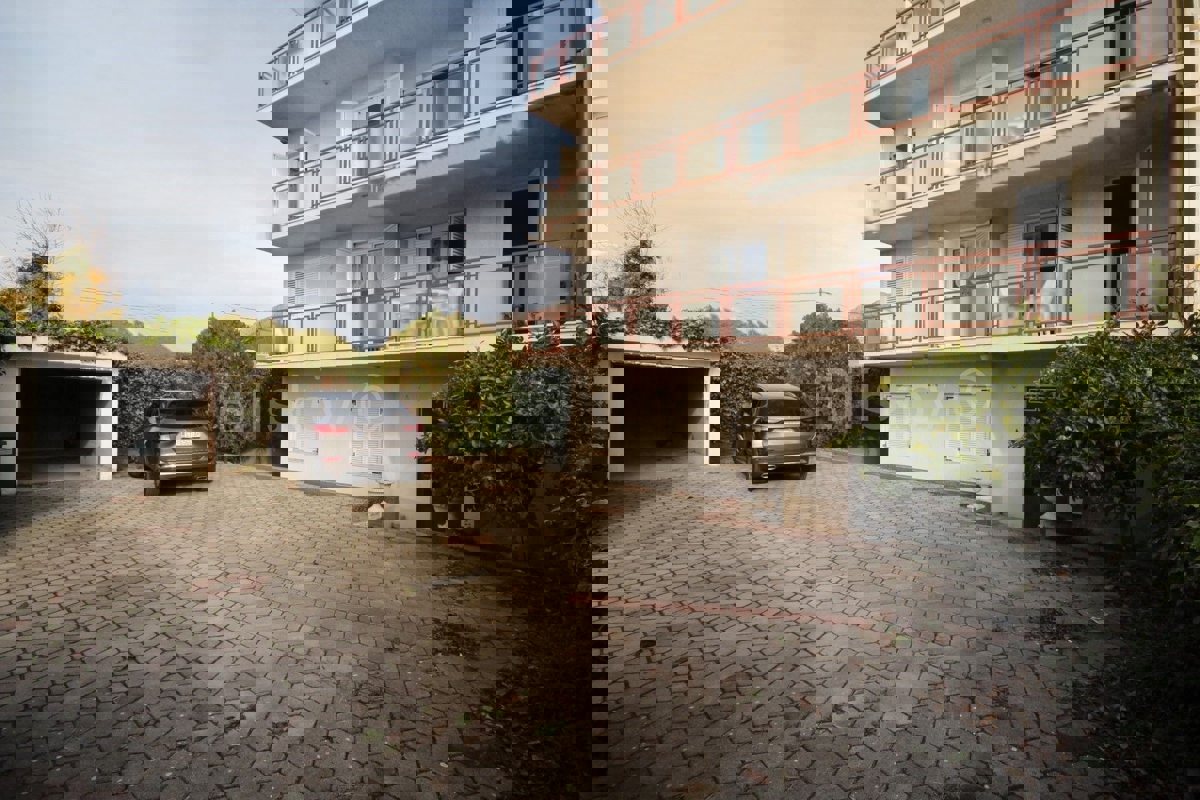 Дом PODSTRANA, 1.400.000 €