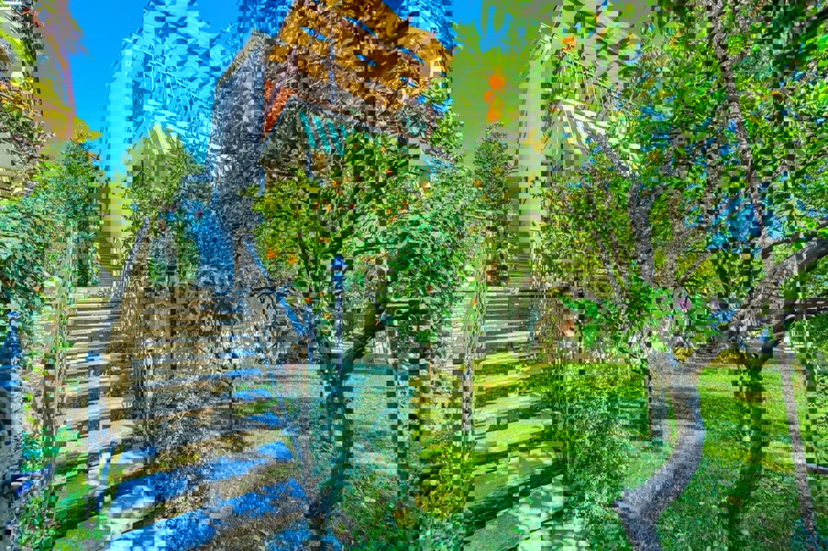 Дом KAŠTELA, 849.999 €