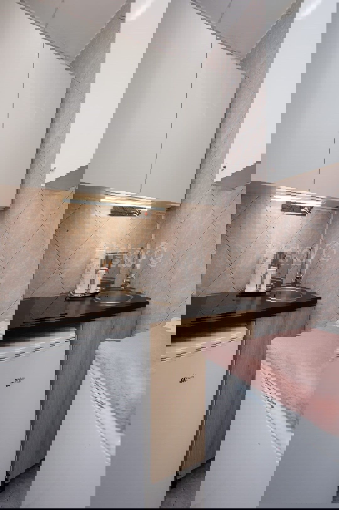 SPLIT