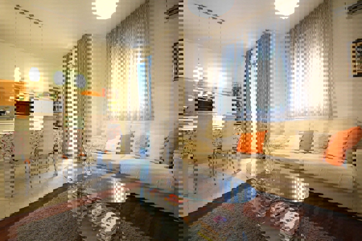 Appartamento SPLIT, 320.000 €