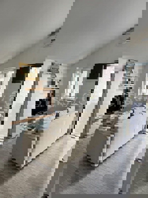 Дом BRAČ, 190.000 €