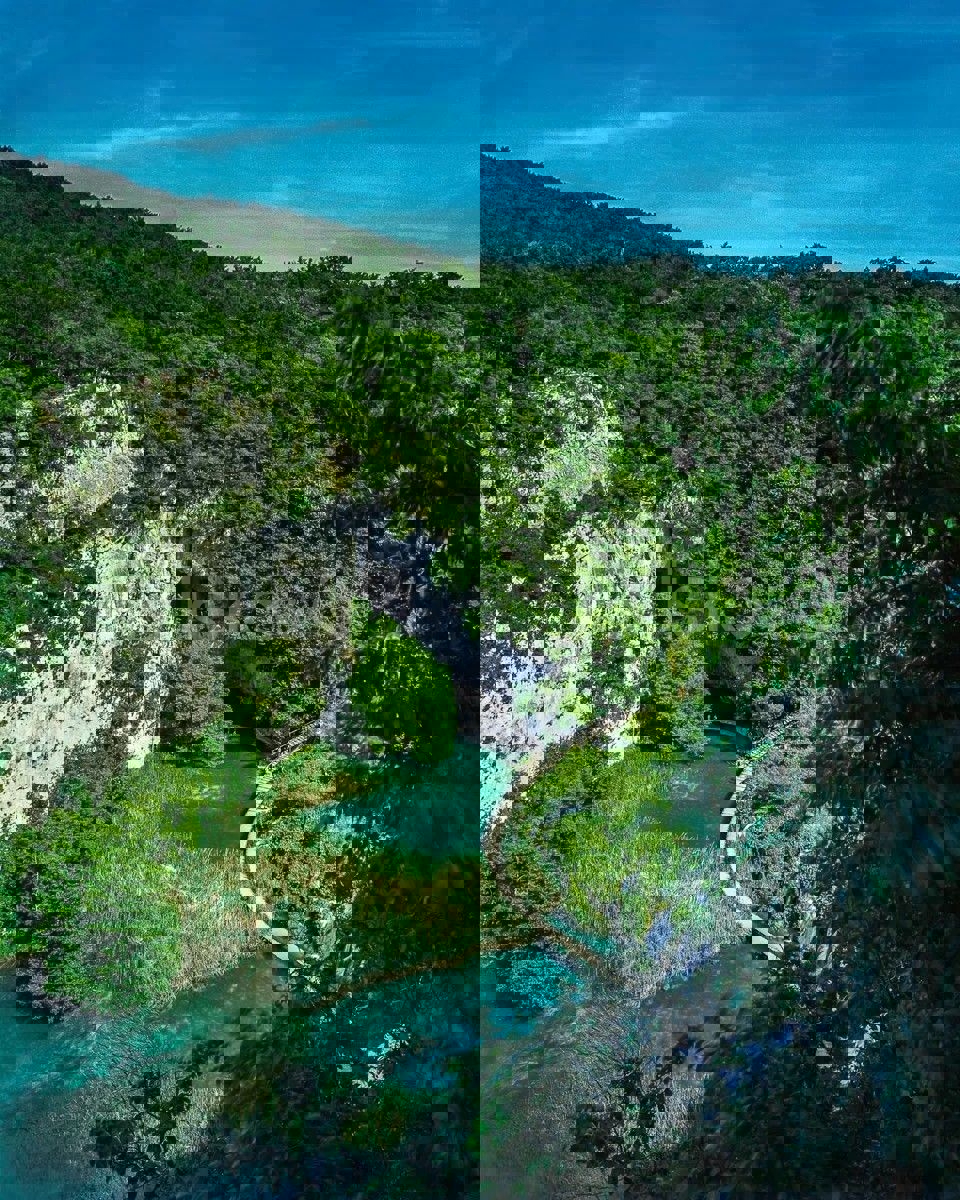 Locale commerciale PLITVIČKA JEZERA, 5.500.000 €