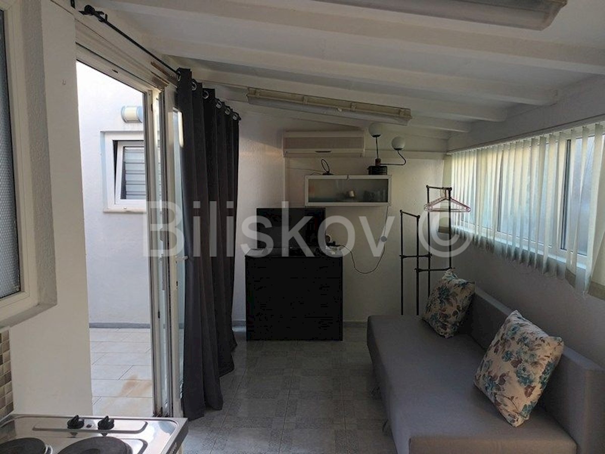 HVAR