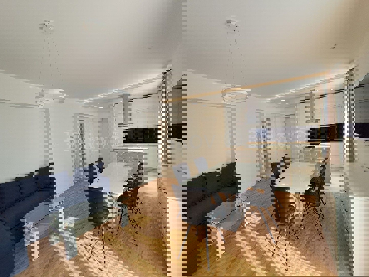 Appartamento SPLIT, 2.200 €