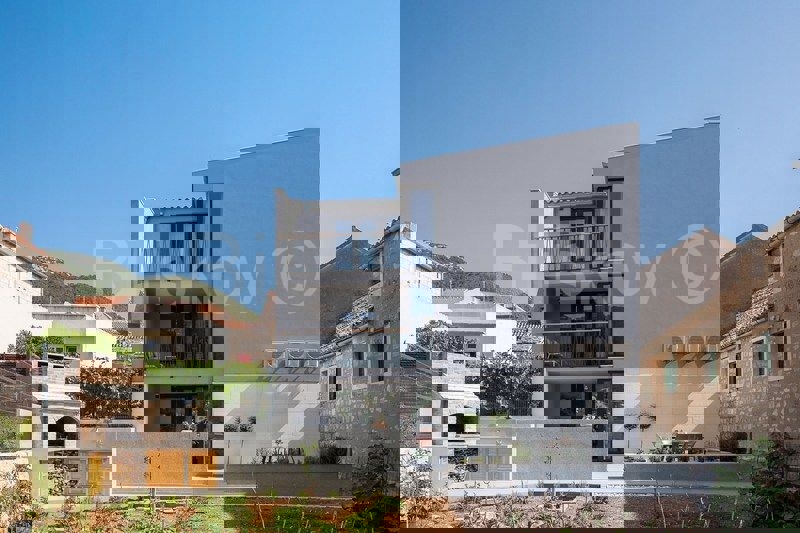 Casa VIS, 850.000 €