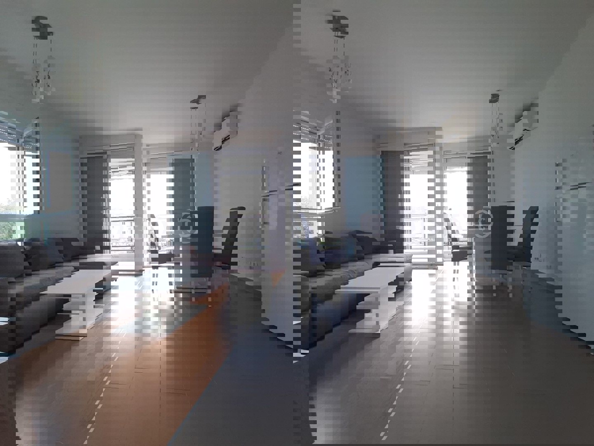 Квартира SPLIT, 1.200 €