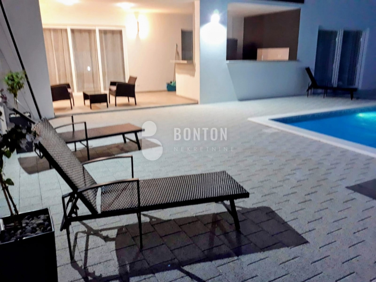 Casa POLIČNIK, 570.000 €