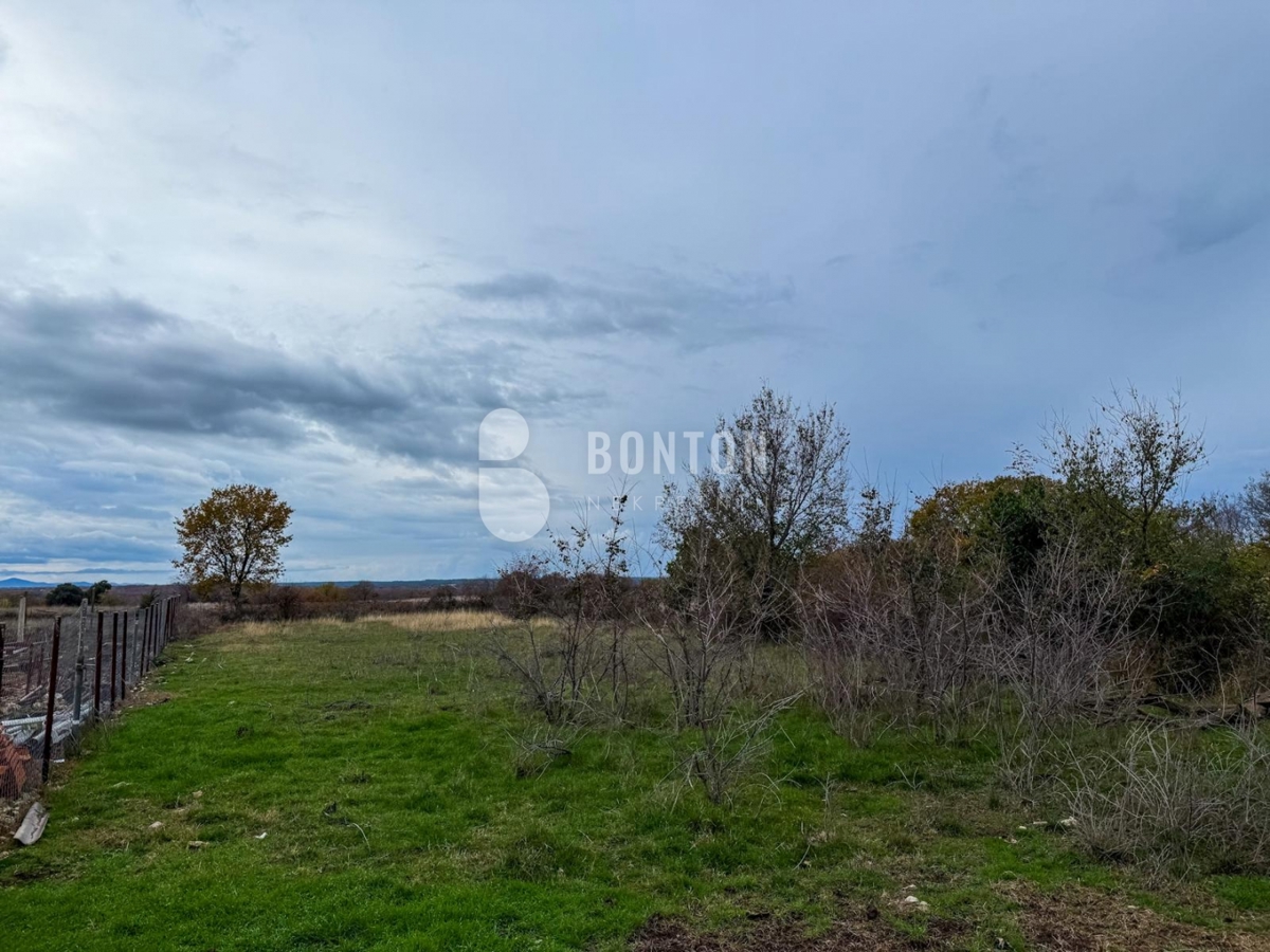 Terreno NIN, 55.000 €