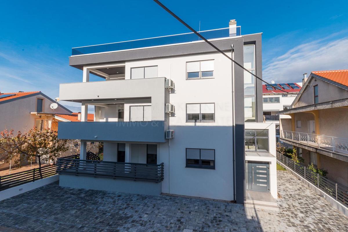 Penthouse with roof terrace, Vodice