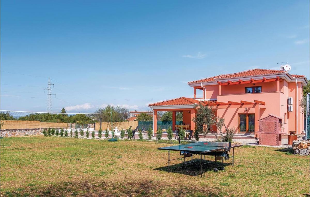 Bilice, luksuzna vila z bazenom in velikim vrtom – 3