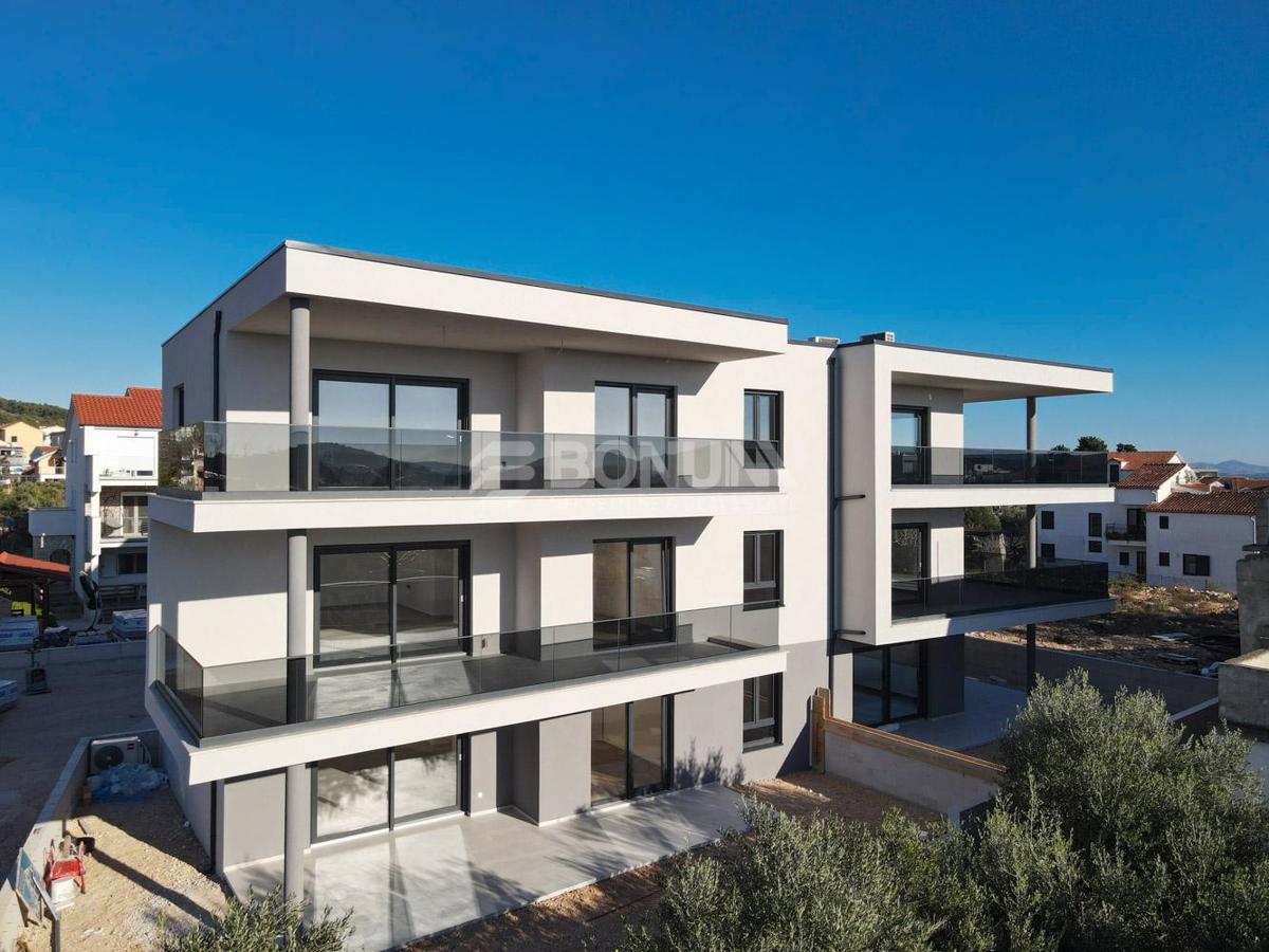 Appartamento TRIBUNJ, 339.000 €