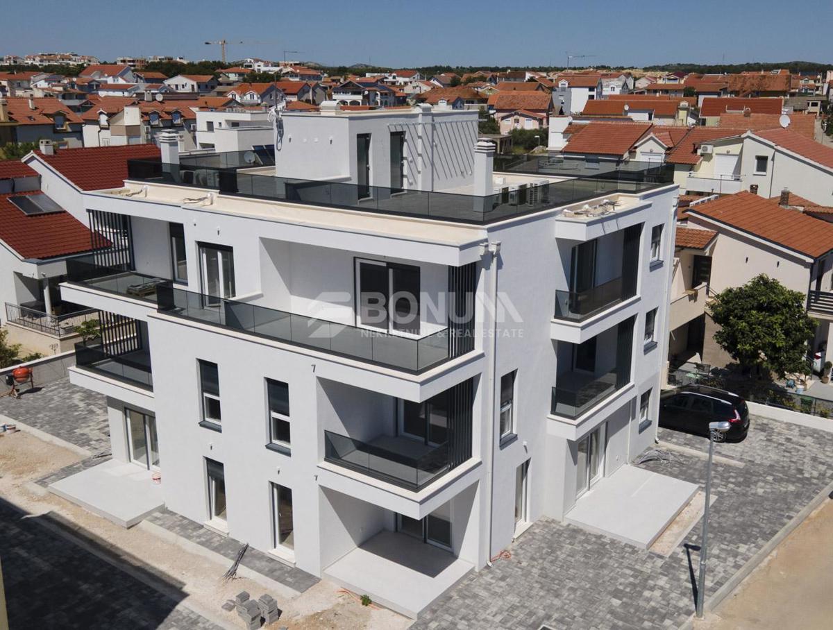 Stan u prizemlju moderne zgrade, Vodice
