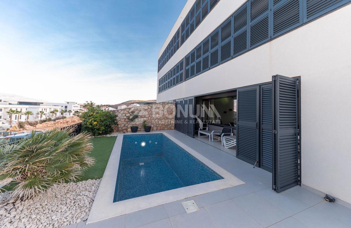 Квартира POSEDARJE, 395.000 €