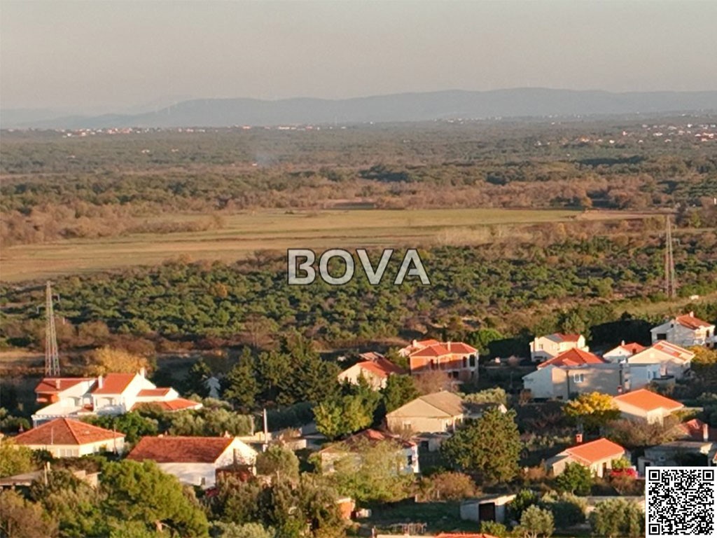 Terreno NIN, 150.000 €