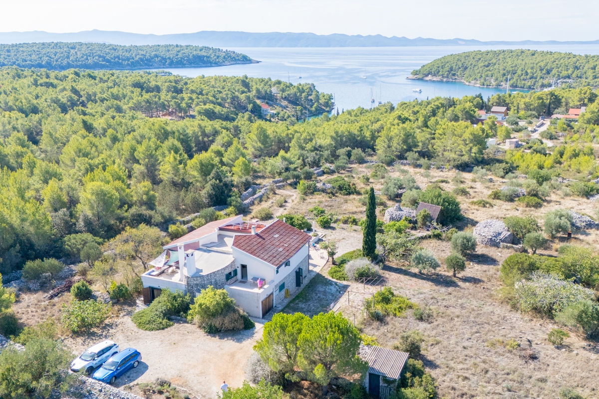Дом BRAČ, 1.100.000 €