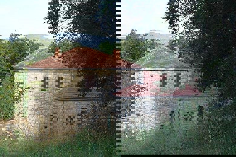 KNIN