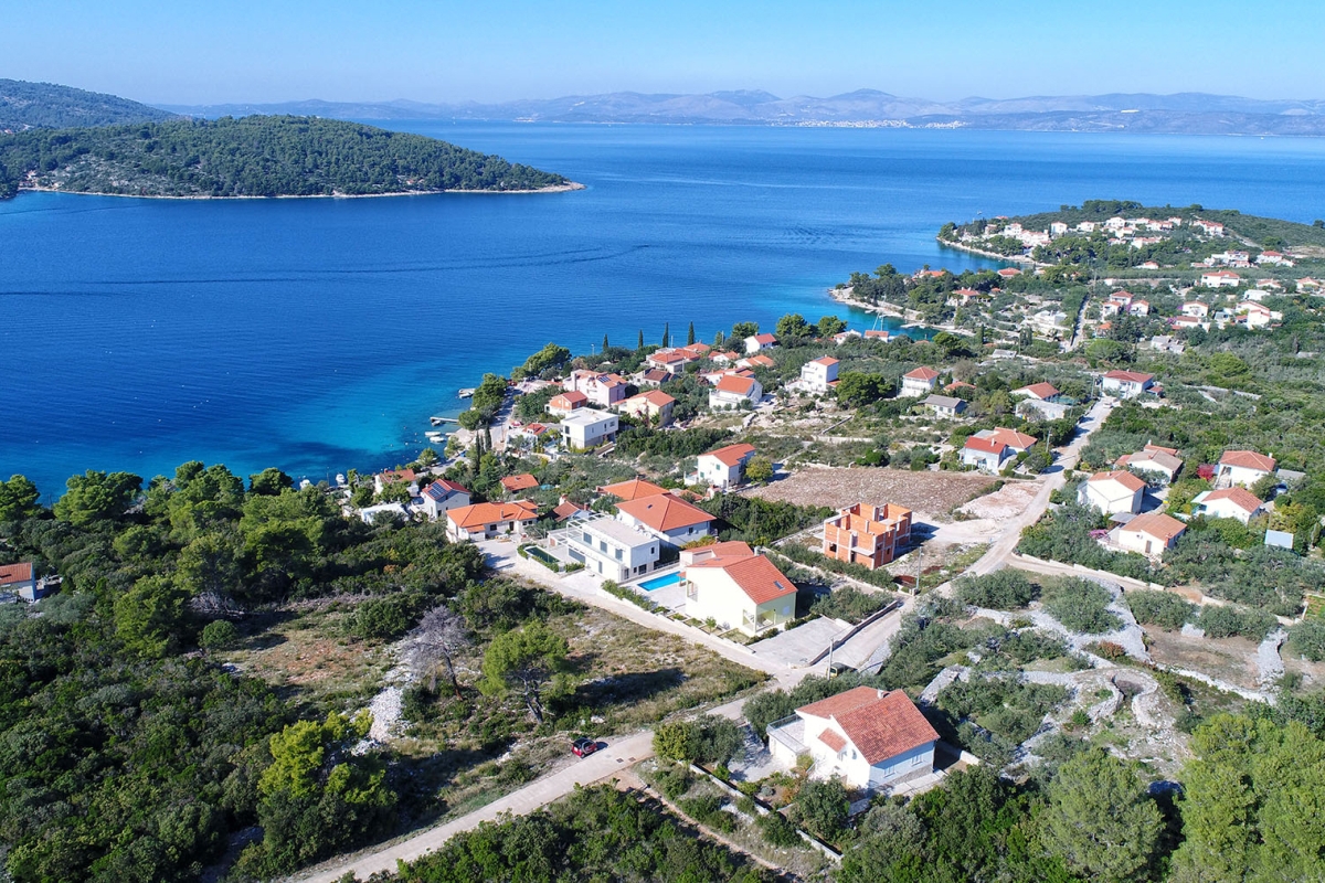 Terreno ŠOLTA, 822.400 €