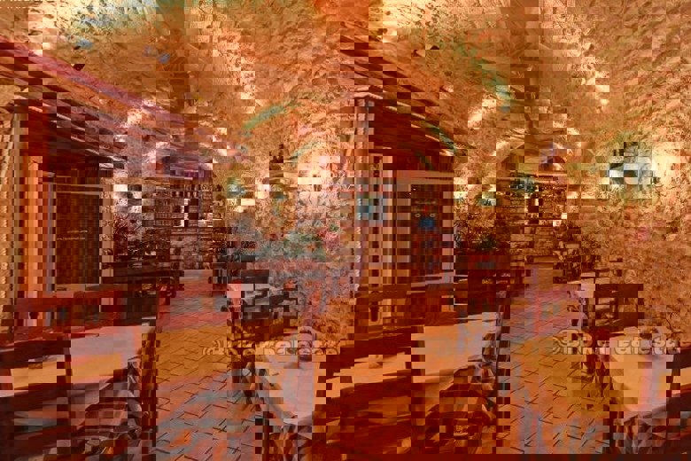 HVAR