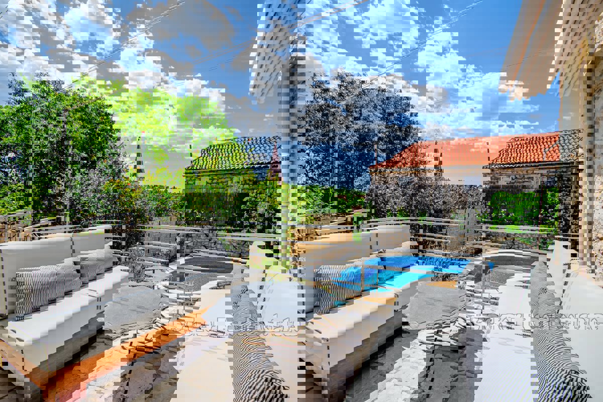 BRAČ