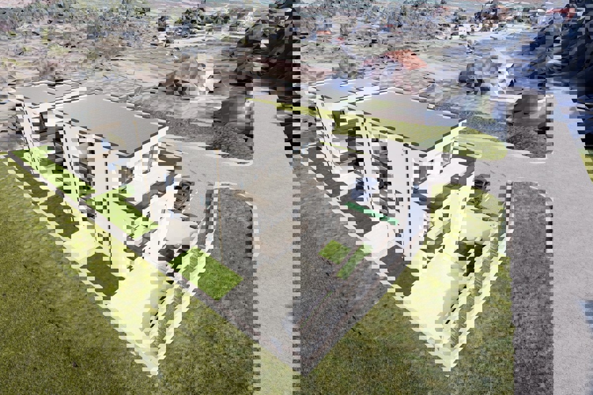SPLIT