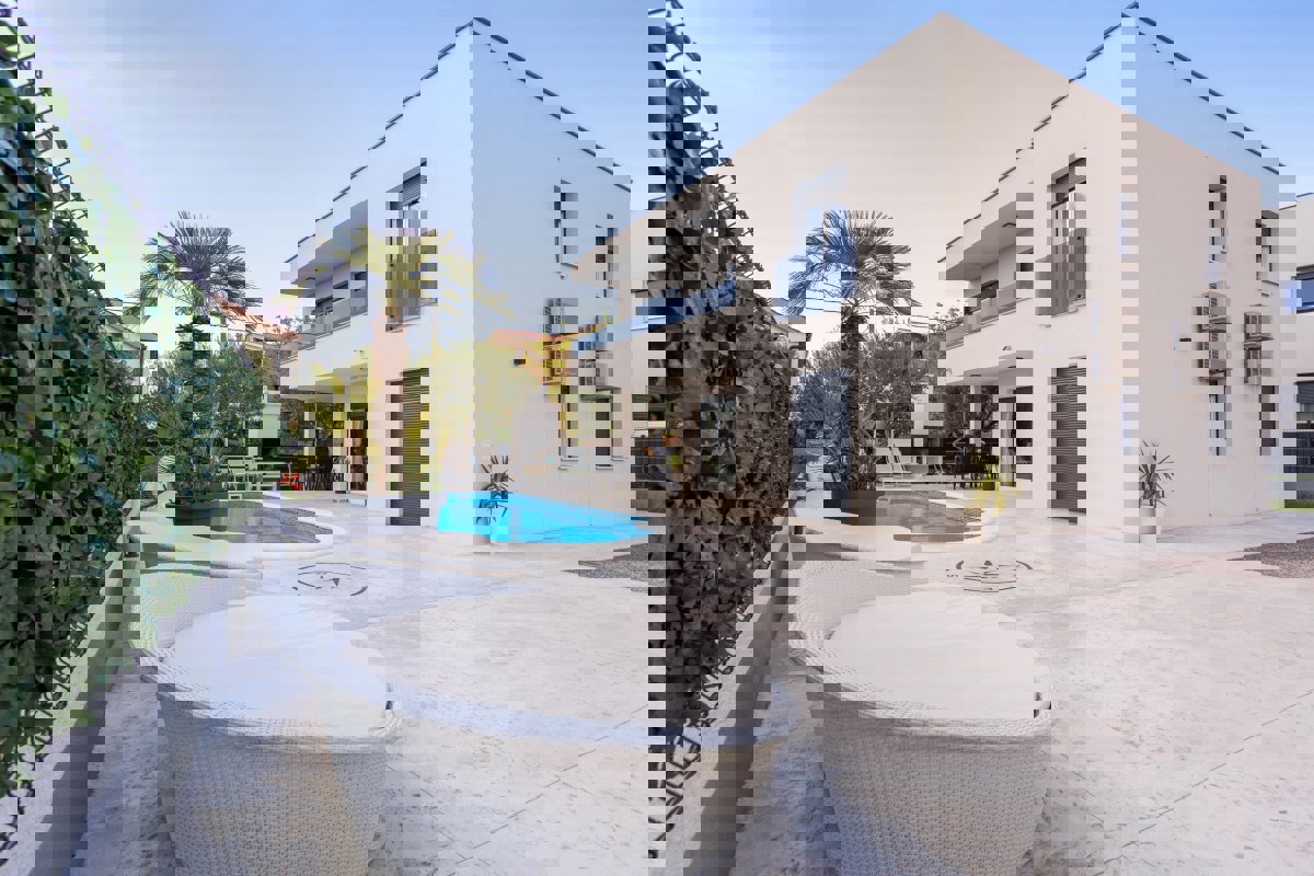 Дом KAŠTELA, 1.100.000 €