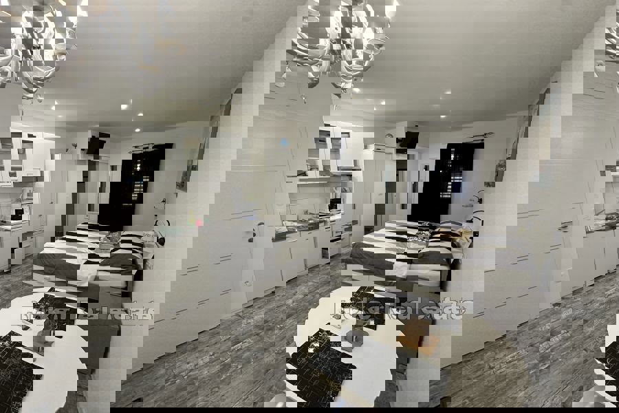 SPLIT
