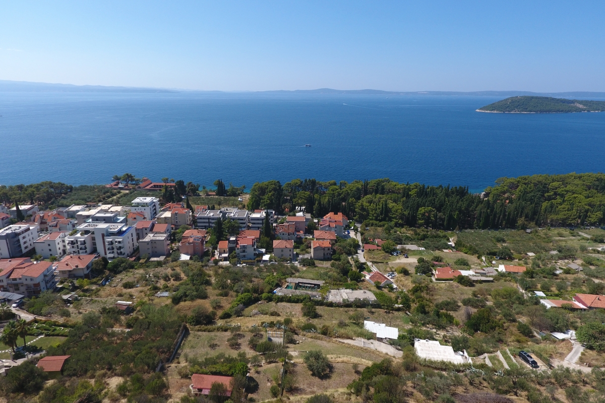 SPLIT