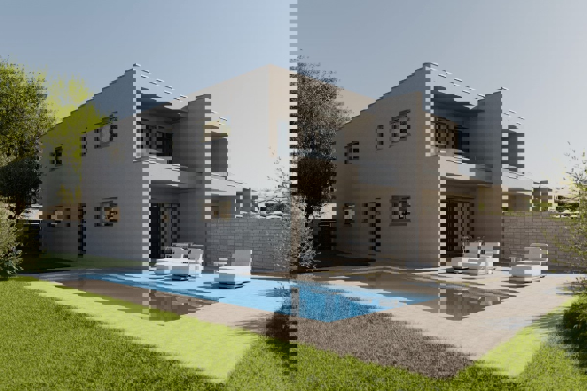 Дом KRK, 650.000 €