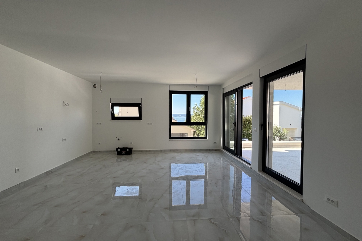 Appartamento ČIOVO, 360.000 €
