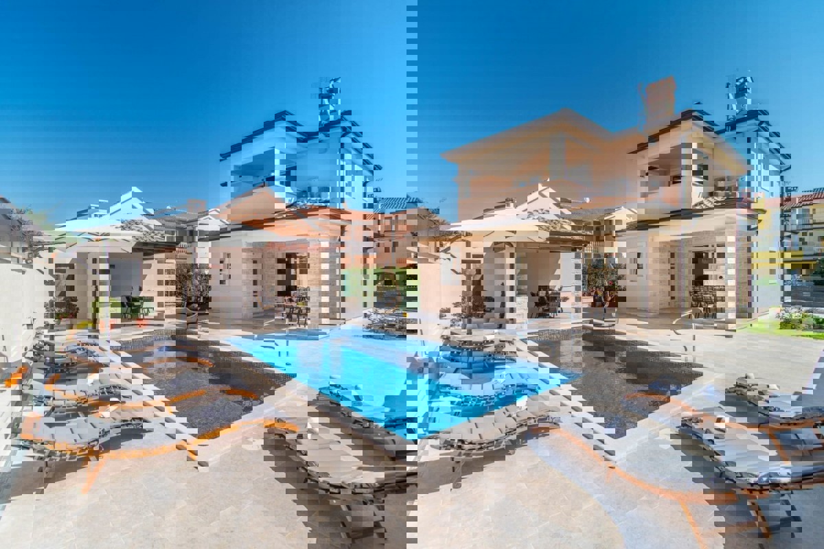 Дом POREČ, 780.000 €