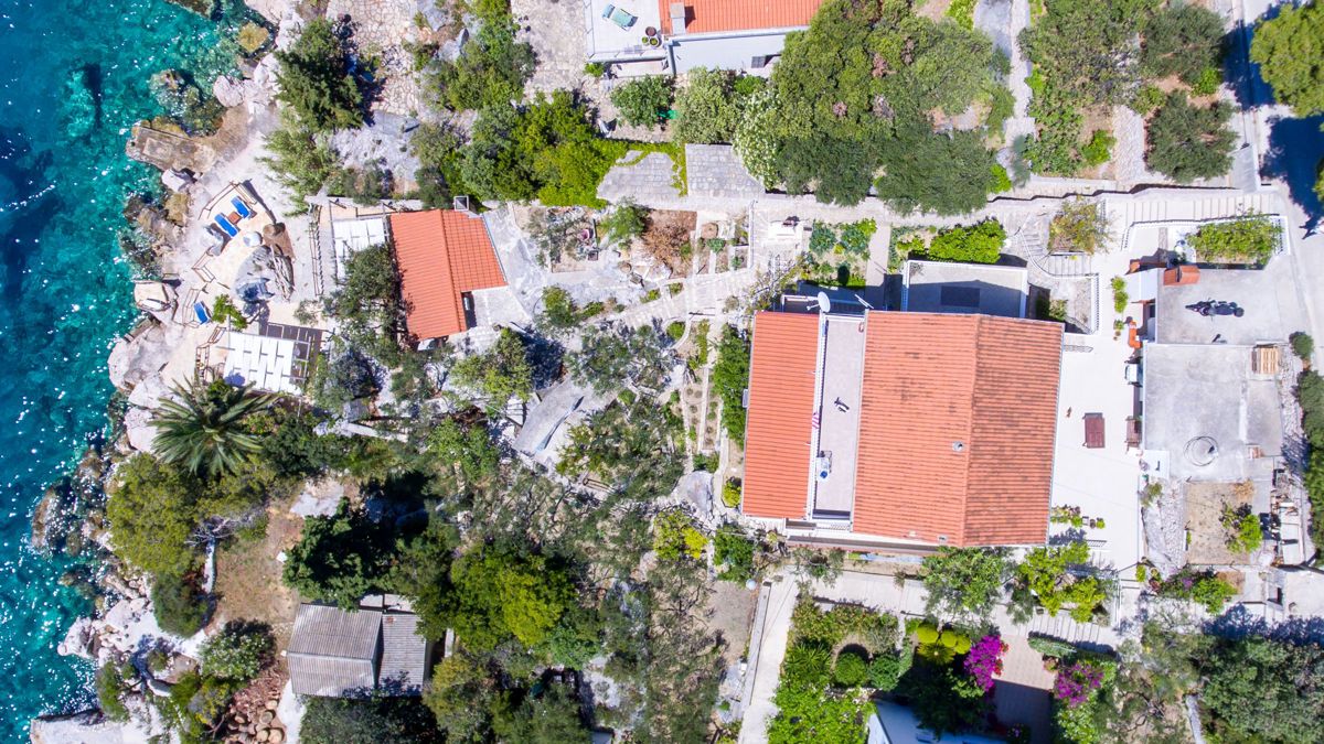 HVAR
