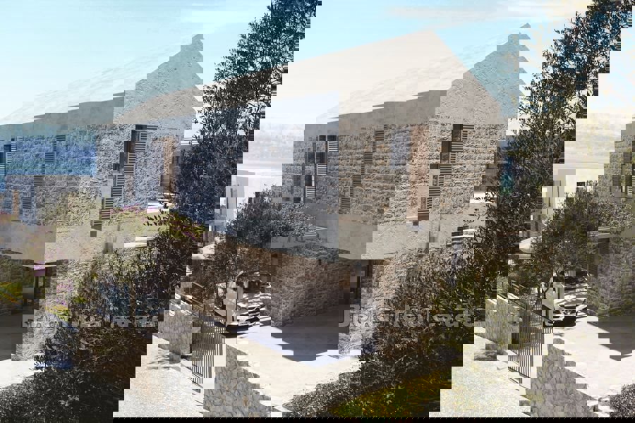 BRAČ