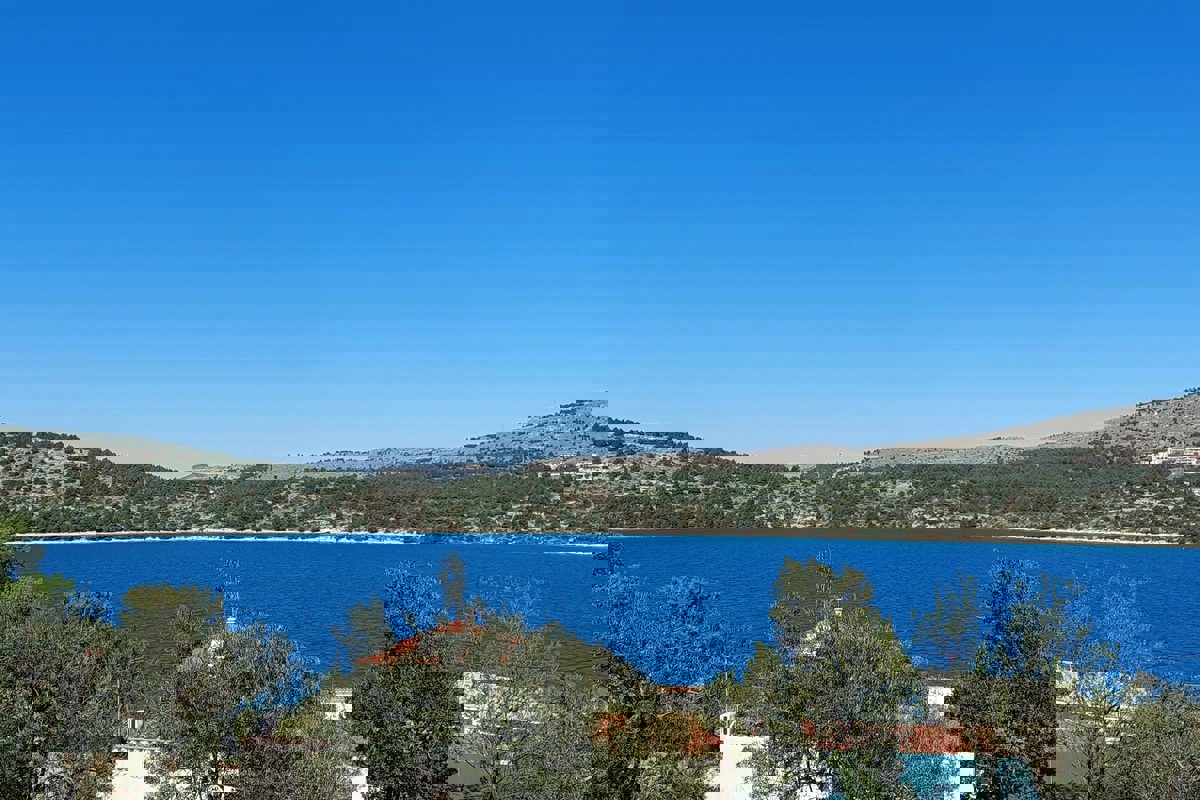 PRIMOŠTEN