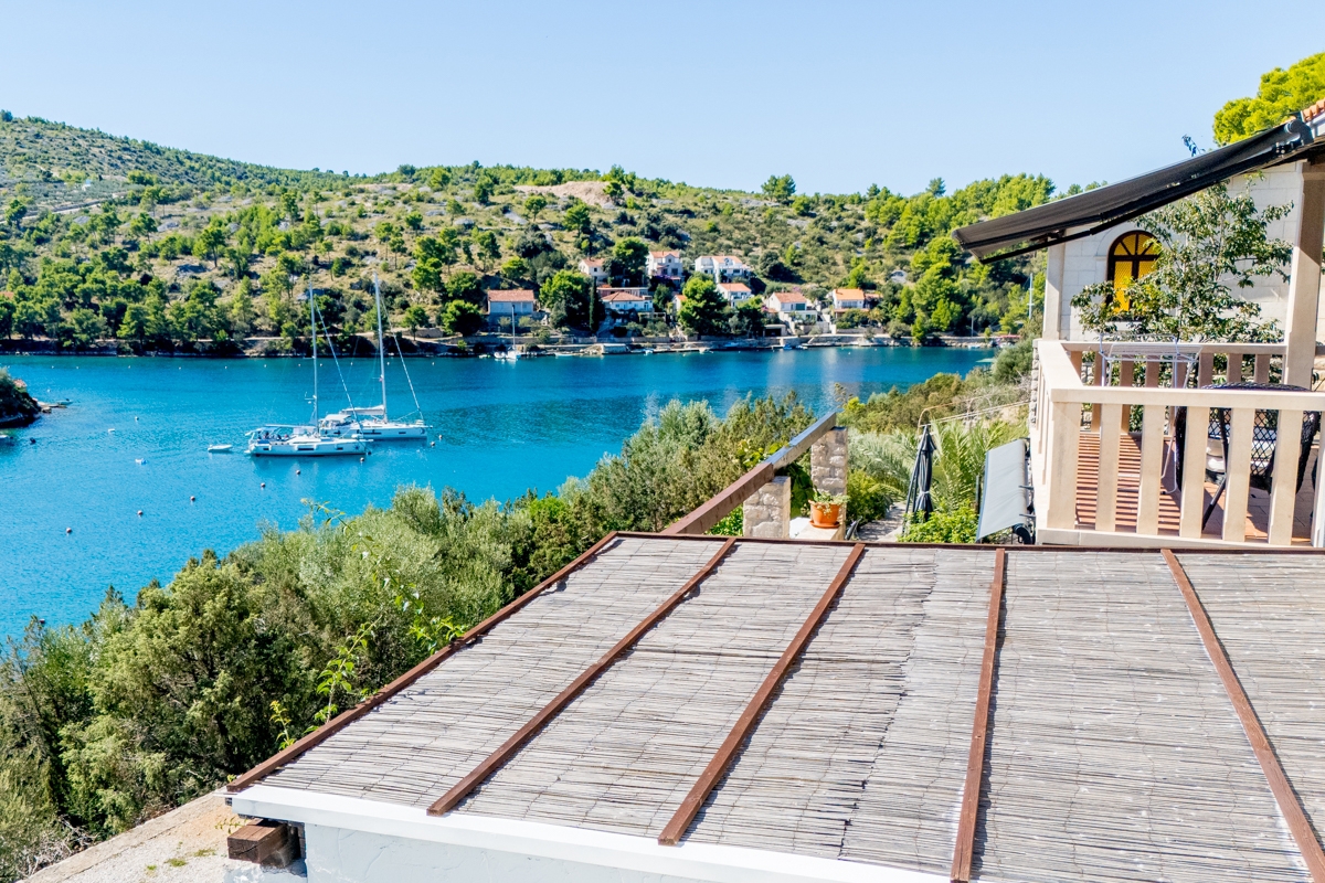 BRAČ