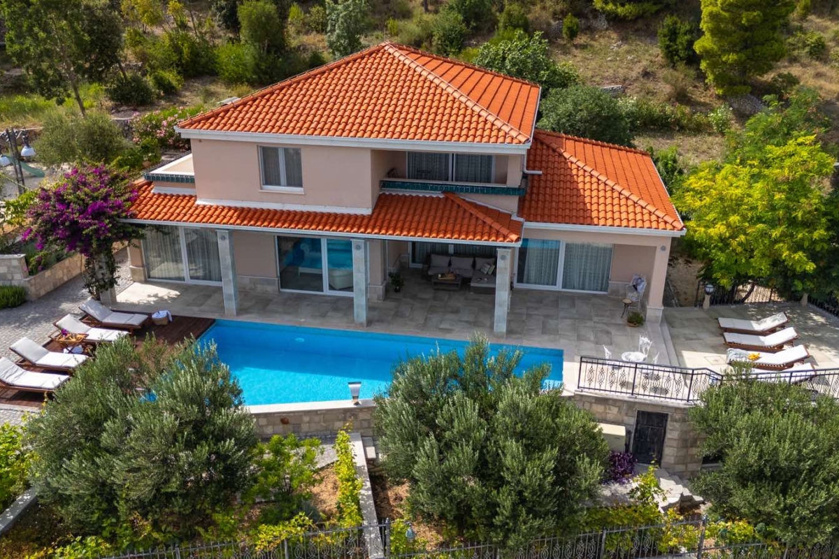 Casa OMIŠ, 2.300.000 €