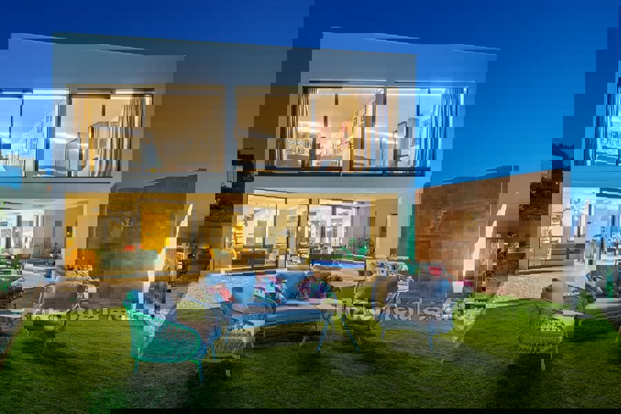 SPLIT