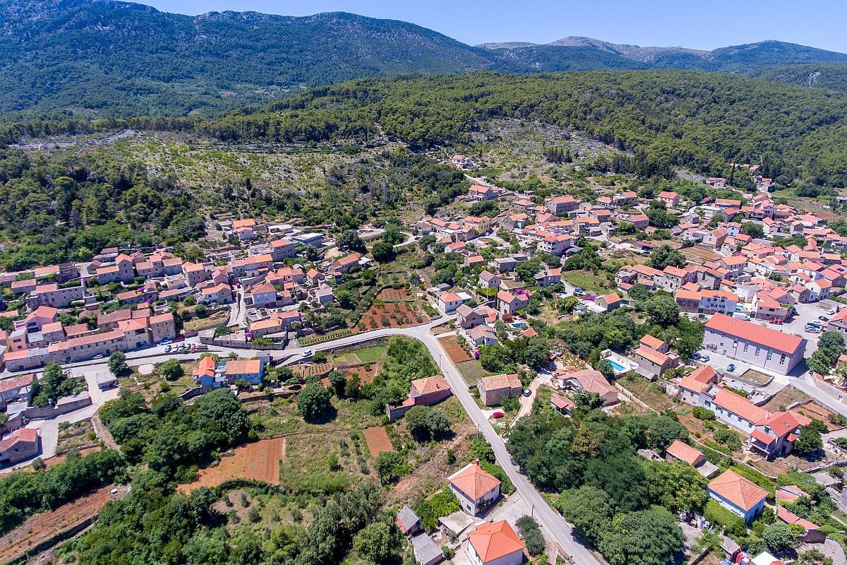 HVAR