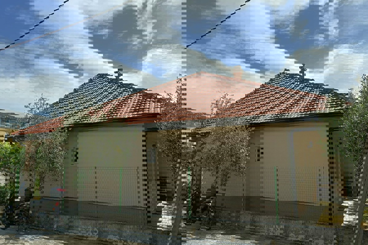 SPLIT