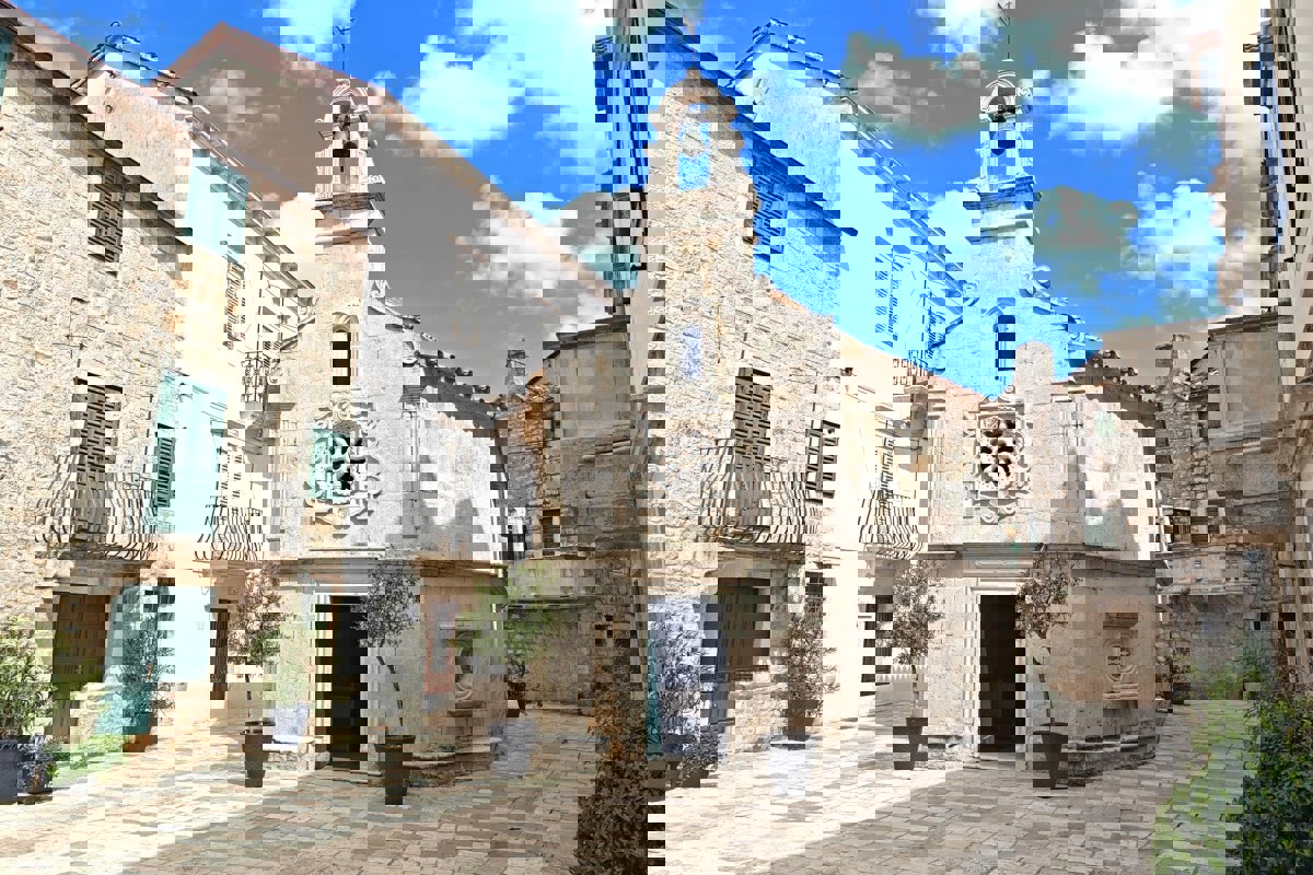 Дом HVAR, 80.000 €