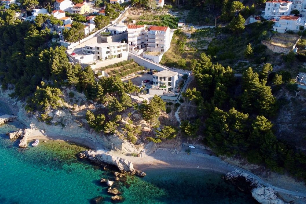 Дом OMIŠ, 1.750.000 €