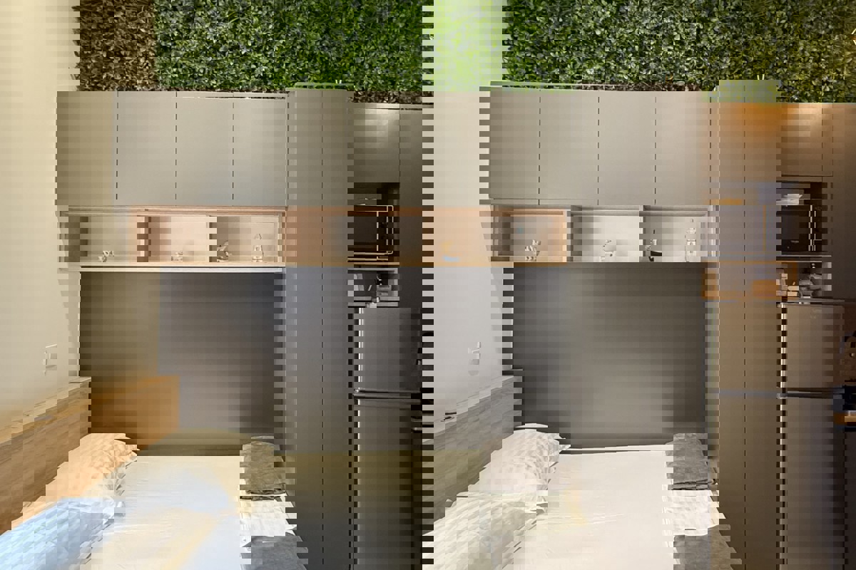 SPLIT