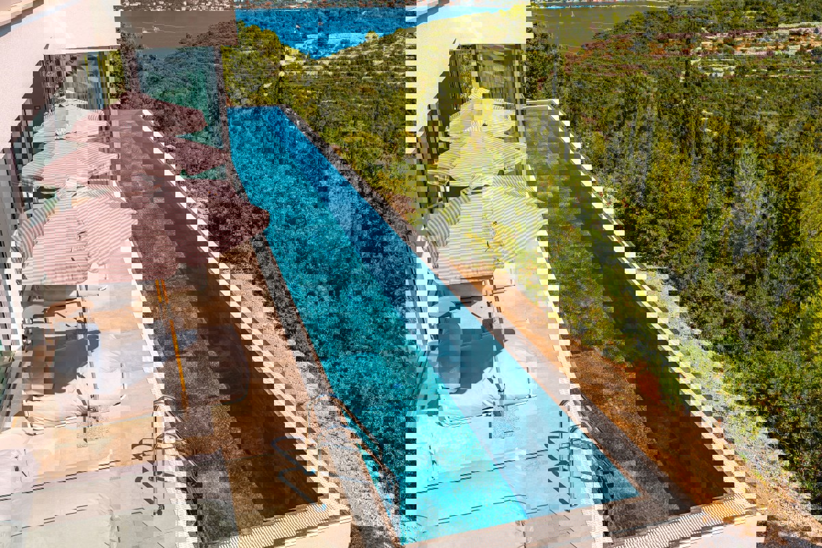 Casa KORČULA, 2.000.000 €