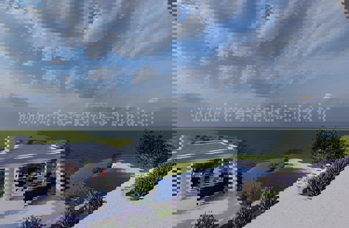 Участок PRIMOŠTEN, 350.000 €