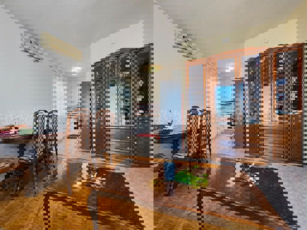 Appartamento ŠIBENIK, 690 €