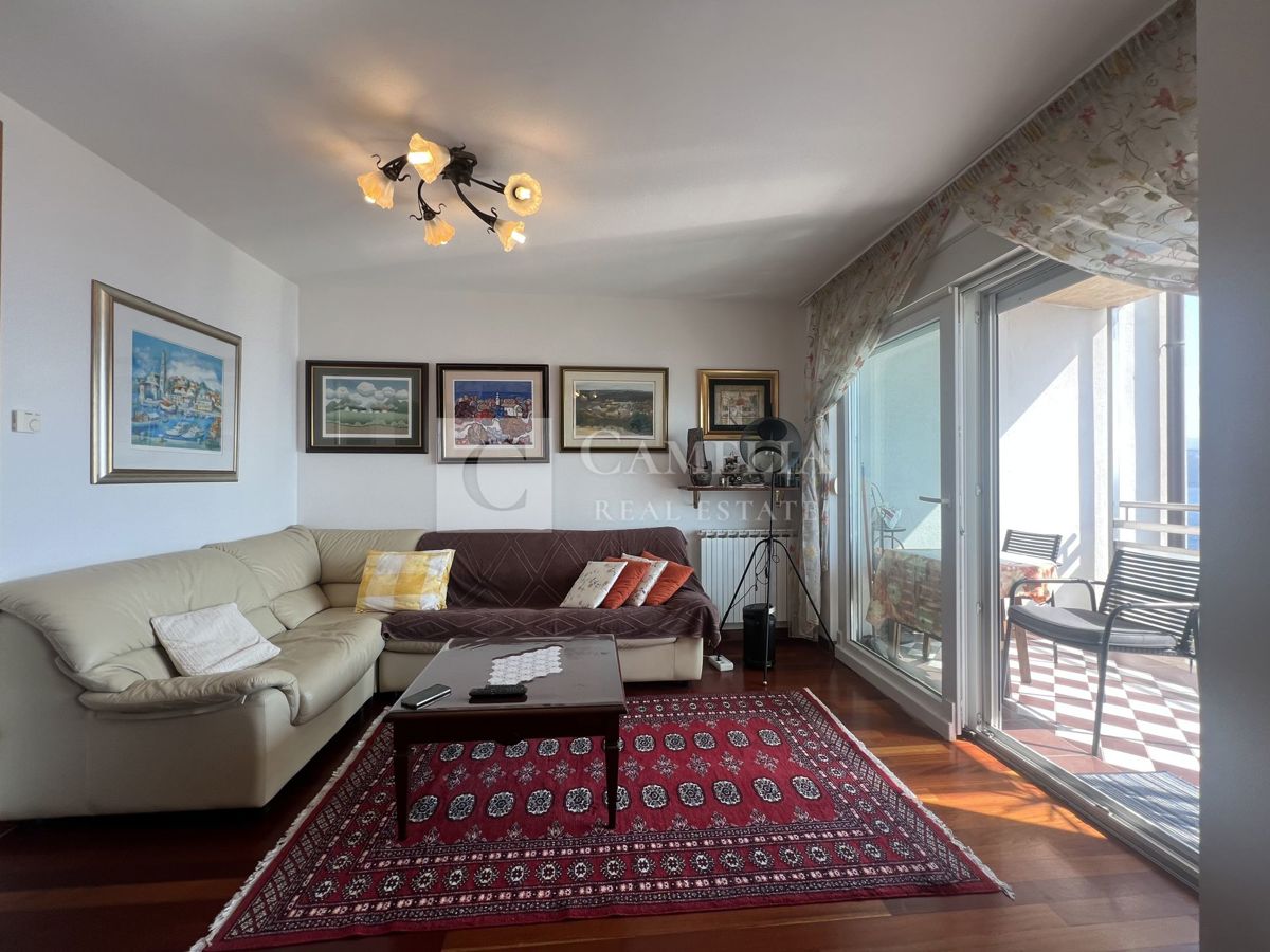 Appartamento OPATIJA, 450.000 €