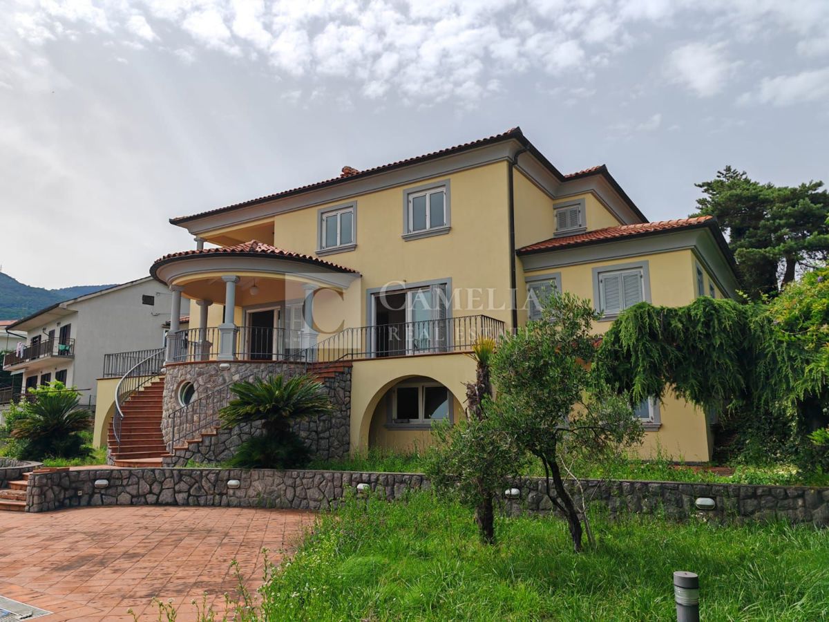 Opatija luksuzna vila s bazenom i pogledom! – 3