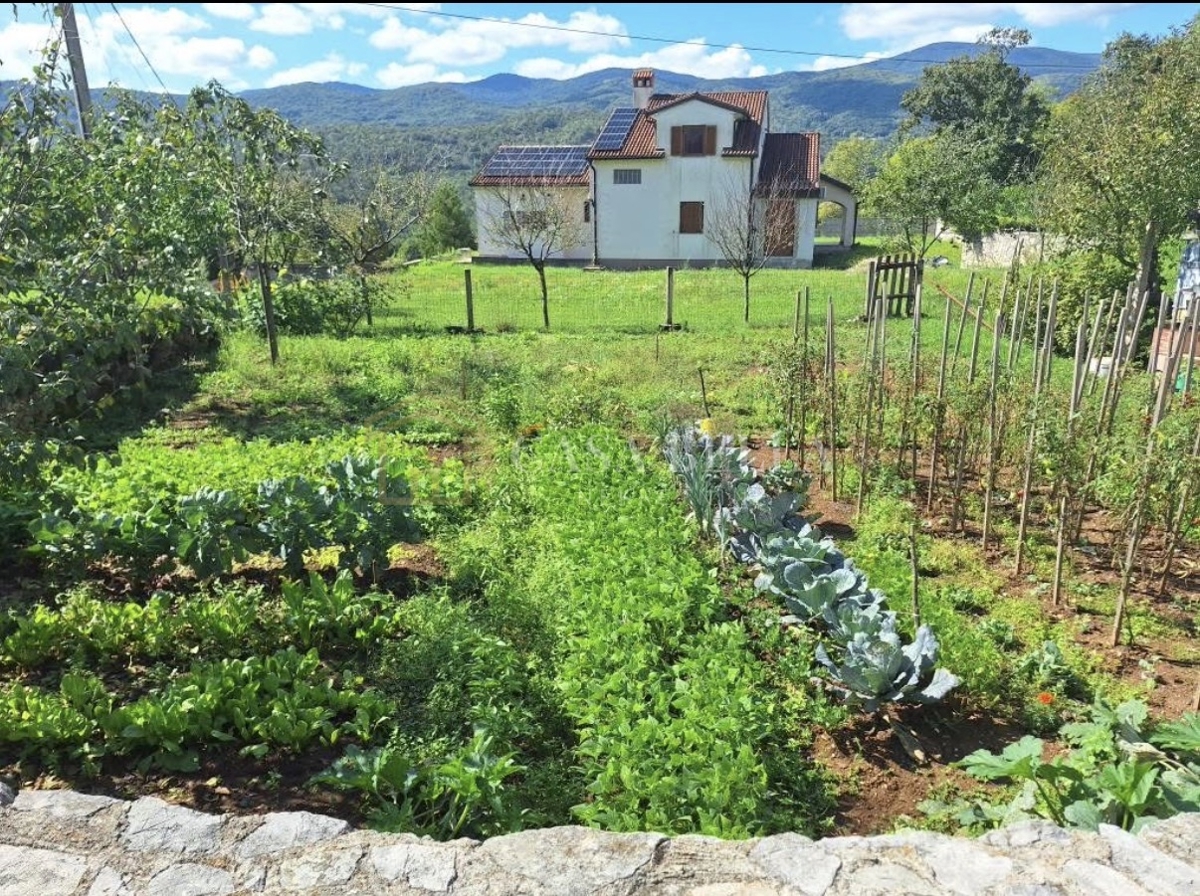 Участок MATULJI, 89.000 €